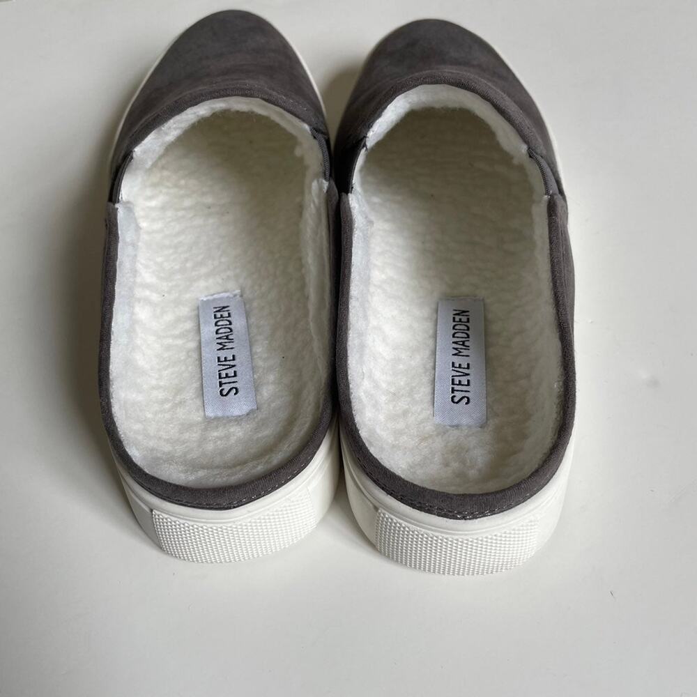Steve Madden Grey Faux Suede Fleece Lined Slip On Zima Sneaker - Picture 5 of 7